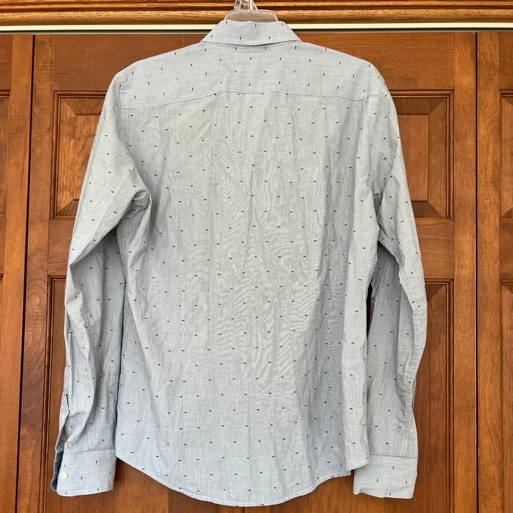 Banana Republic Light Gray Casual Button-Down Shirt